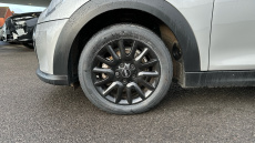 MINI Hatchback 1.5 Cooper Classic Premium 5dr Petrol Hatchback